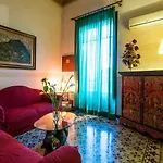 Italia Hotell 2*